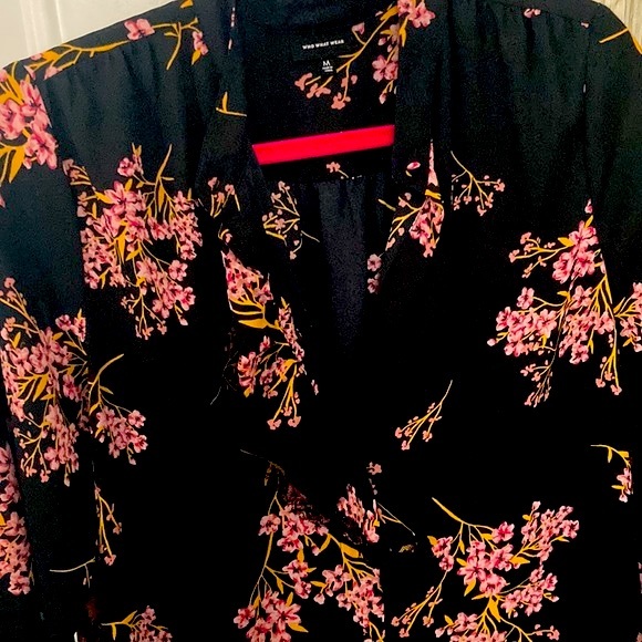 Who What Wear black floral collarless button-down w/ ruffle - Picture 2 of 5